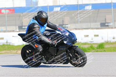 media/Jan-20-2023-Fastrack Riders (Fri) [[f2ad32aba3]]/Level 1/session 3 turn 9/